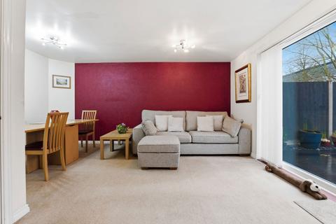 4 bedroom semi-detached house for sale, Potters Hollow, Bulwell, Nottingham, Nottinghamshire, NG6 8PB