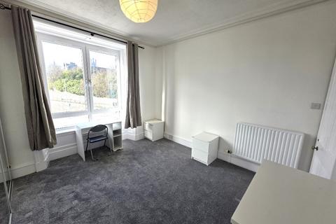 2 bedroom flat to rent, Commerce Street, City Centre, Aberdeen, AB11
