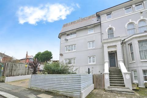 2 bedroom flat for sale, West Hill Road, St. Leonards-On-Sea