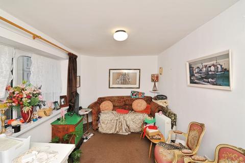 2 bedroom flat for sale, West Hill Road, St. Leonards-On-Sea