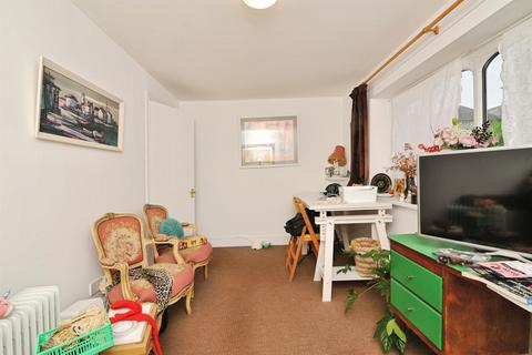 2 bedroom flat for sale, West Hill Road, St. Leonards-On-Sea