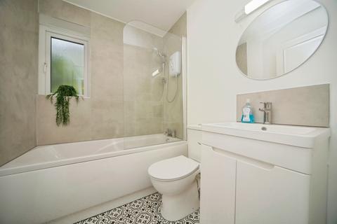 2 bedroom flat for sale, Gipping Place, Stowmarket