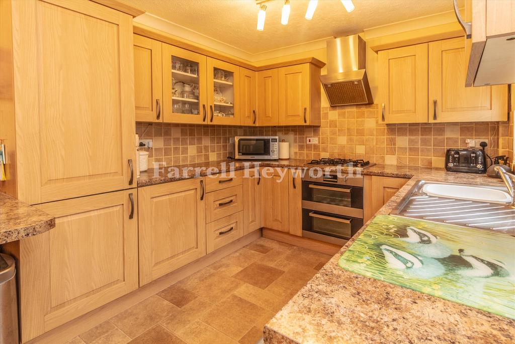 Kitchen image 2