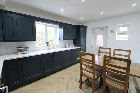 3 bedroom semi-detached house for sale, Prior Road, Conisbrough, Conisbrough, Doncaster