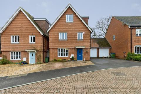 Rascals Close, Southwater, Horsham
