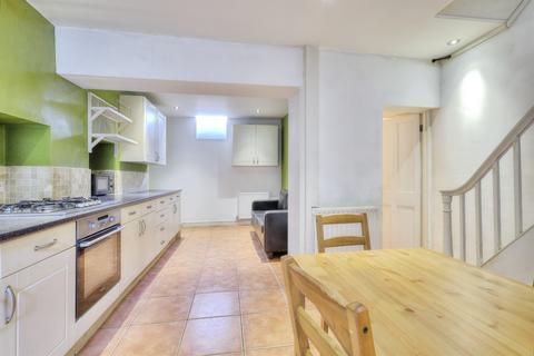 3 bedroom terraced house for sale, Lower Thrift Street, NORTHAMPTON