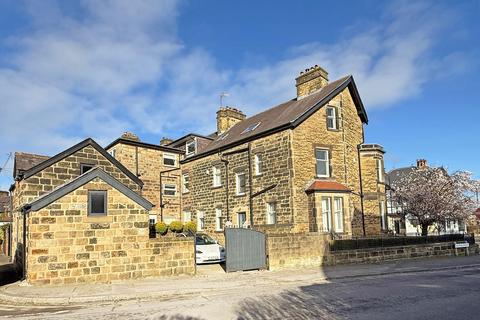 undefined, Kings Road, Harrogate, HG1