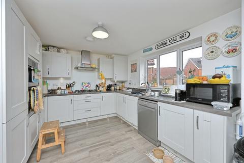 5 bedroom detached house for sale, Bennett Crescent, Hethersett, Norwich