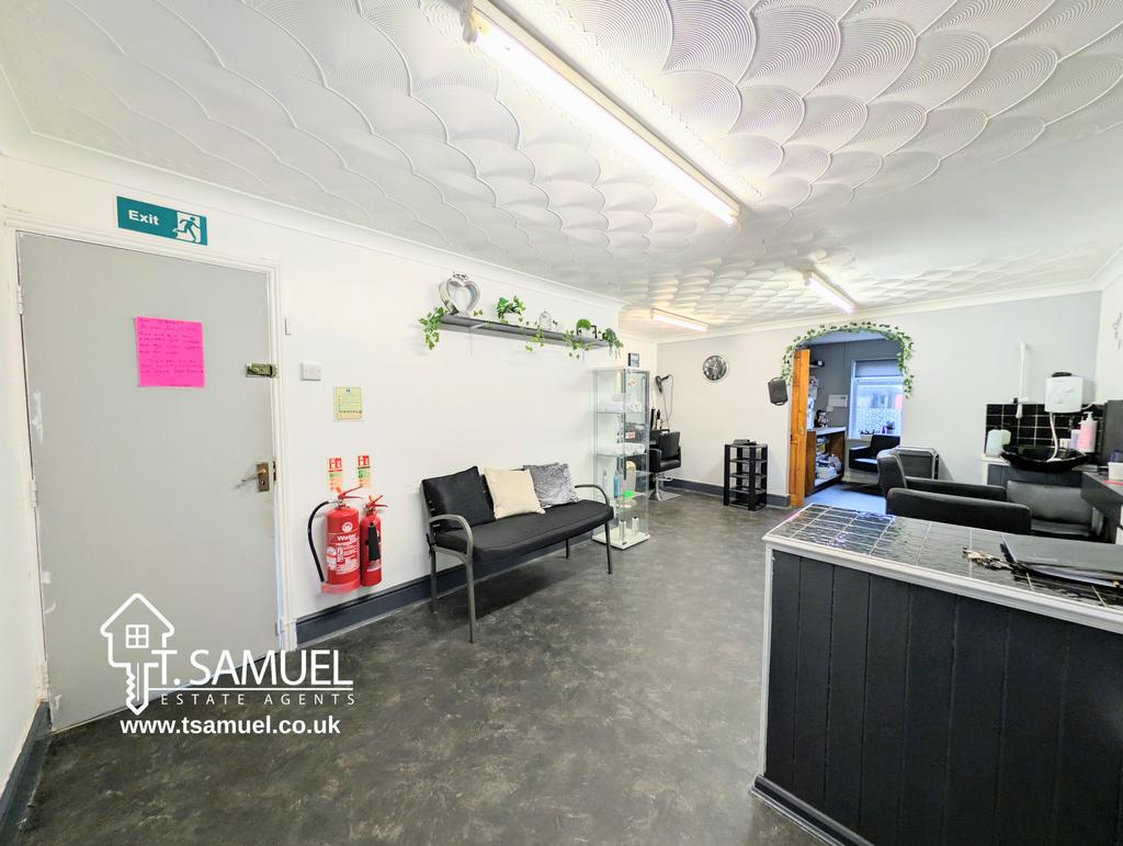 Ground floor retail - main area