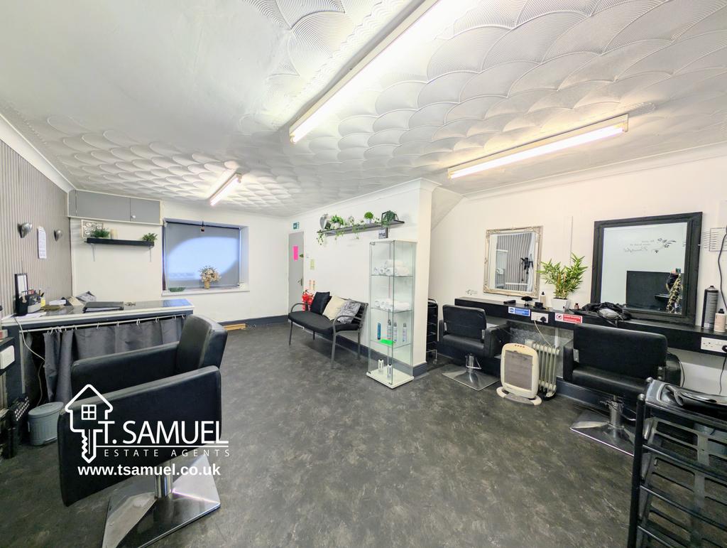 Ground floor retail - main area