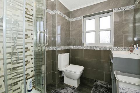 3 bedroom detached house for sale, Meadenvale, PETERBOROUGH
