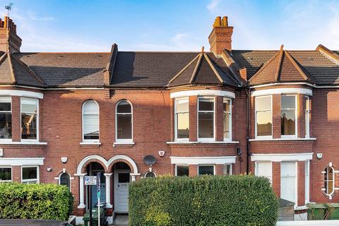 2 bedroom flat for sale, Burnbury Road, Balham, London, SW12
