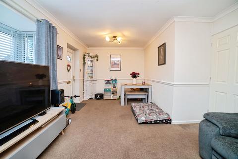 3 bedroom semi-detached house for sale, Elmhurst Avenue, Alfreton DE55