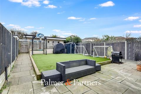 3 bedroom bungalow for sale, Bruce Grove, Essex CM2