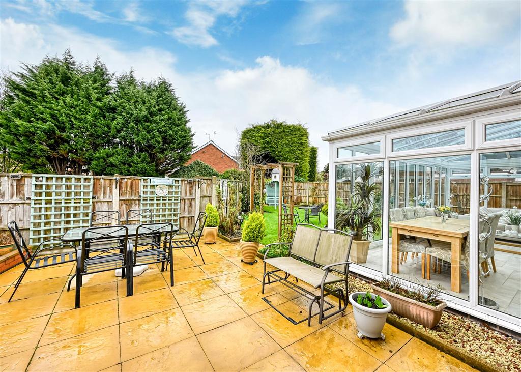 64 Brewood Road-2.jpg