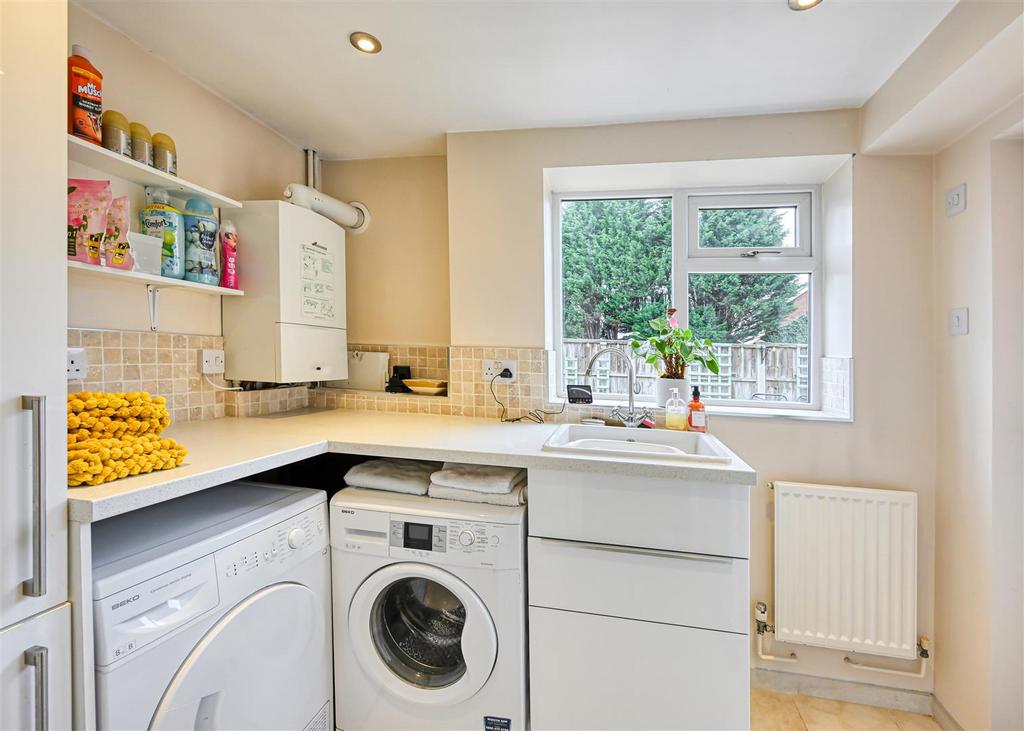 64 Brewood Road-25.jpg