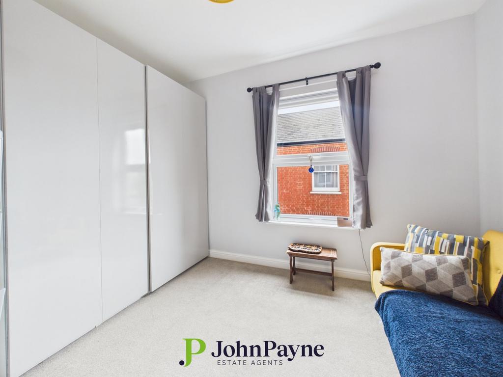Lounge/Bedroom Three