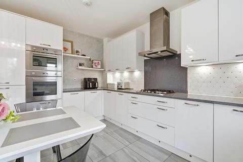 undefined, Swallow Mead, Luton LU1