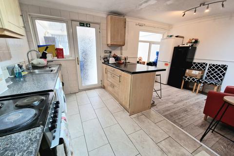 1 bedroom terraced house to rent, Elm Close, Huntingdon, PE29