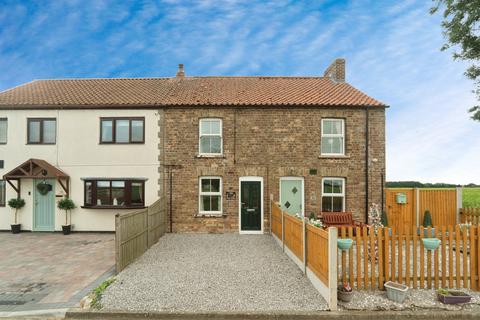 2 bedroom terraced house for sale, Mere Dyke Road, Luddington, SCUNTHORPE