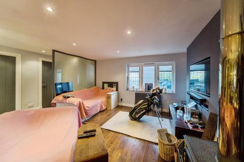 3 bedroom semi-detached bungalow for sale, Ridgedown, Redbourn, St. Albans