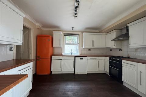 4 bedroom detached house for sale, Durrington Hill, Worthing