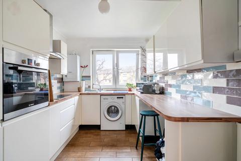 2 bedroom flat for sale, Binfield Road, Stockwell, London, SW4