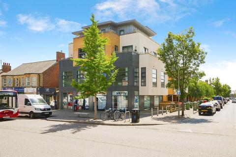 2 bedroom flat for sale, London Road, Headington, Oxford