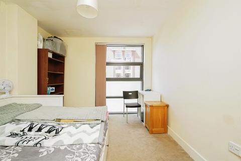 2 bedroom flat for sale, London Road, Headington, Oxford