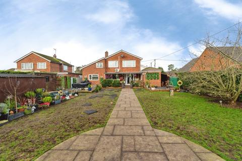 4 bedroom detached house for sale, Swaffham Road, Mundford, Thetford