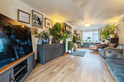 4 bedroom detached house for sale, Swaffham Road, Mundford, Thetford