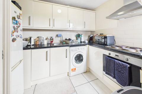 undefined, Varsity Drive, Twickenham