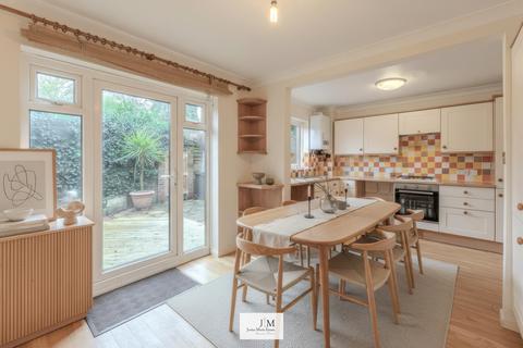 4 bedroom townhouse for sale, Sycamore Close, Christchurch BH23