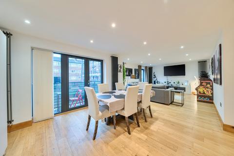 2 bedroom apartment for sale, Decima Street, London