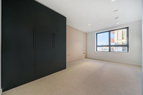 2 bedroom apartment to rent, Peninsula Gardens, Pilot Walk, Lower Riverside, Greenwich Peninsula, SE10