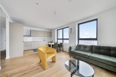 Peninsula Gardens, Pilot Walk, Lower Riverside, Greenwich Peninsula, SE10