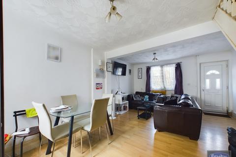 2 bedroom terraced house for sale, Brewery Road, London, SE18