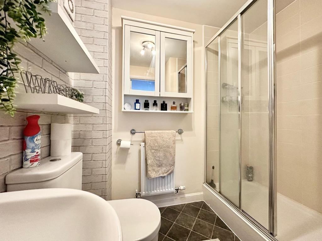 Ensuite