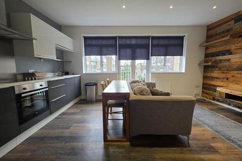 1 bedroom apartment to rent, Rectory Green, Beckenham, BR3