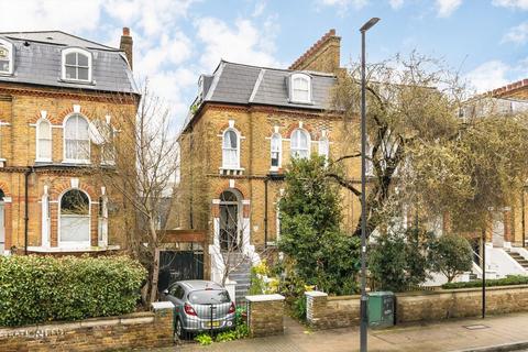 3 bedroom maisonette for sale, Loughborough Road, London SW9
