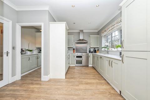 5 bedroom detached house for sale, The Spinney, Hampton Lucy, Warwick