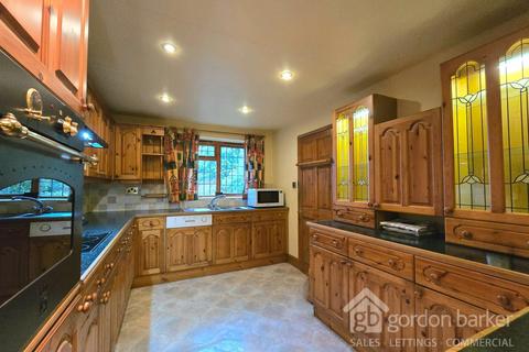 3 bedroom detached house for sale, Hill Street, Calmore SO40