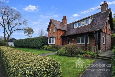 3 bedroom detached house for sale, Colbury Cottage, Hill Street, Calmore, Southampton, Hampshire