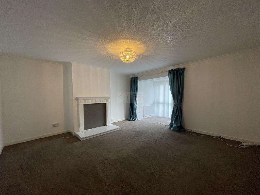 Lounge a.JPG