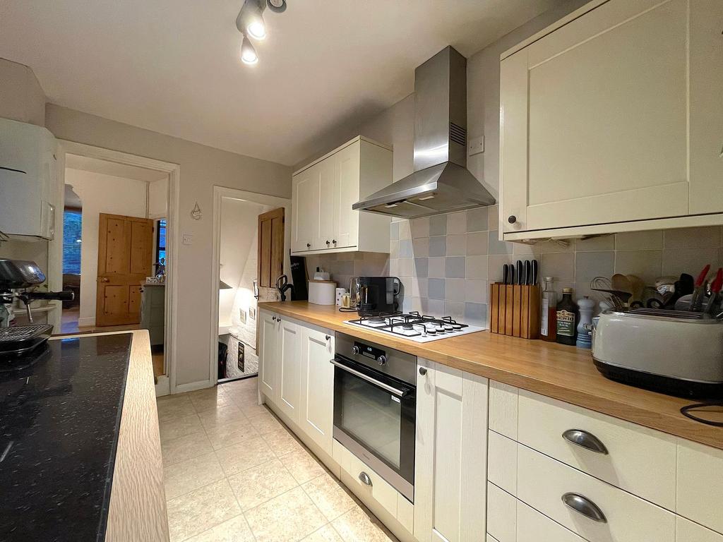 Kitchen (2)