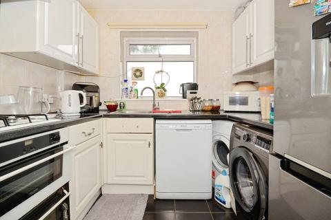 1 bedroom ground floor flat for sale, Hillfield Close, HARROW