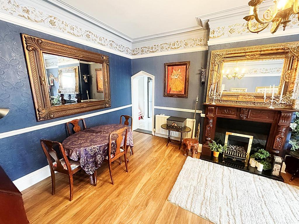 Dining/Family Room