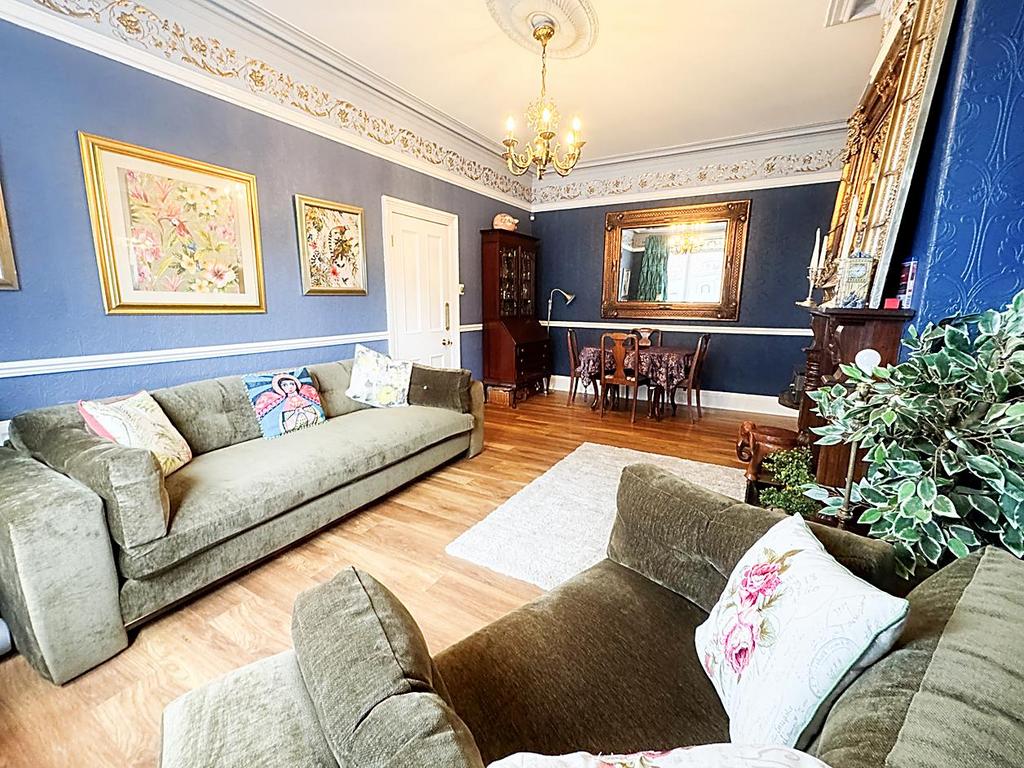 Dining/Family Room
