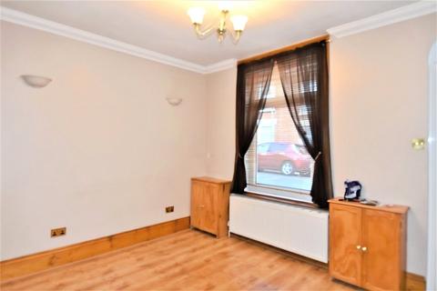 2 bedroom terraced house to rent, St. Stephens Road, Hampshire PO2