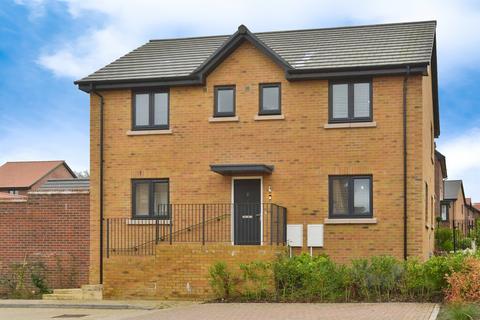 Locke Close, Glebe Farm, Milton Keynes